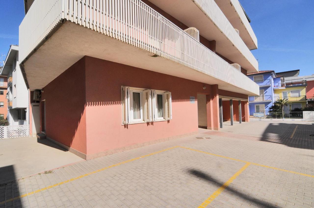 Appartement Milan à Caorle Extérieur photo